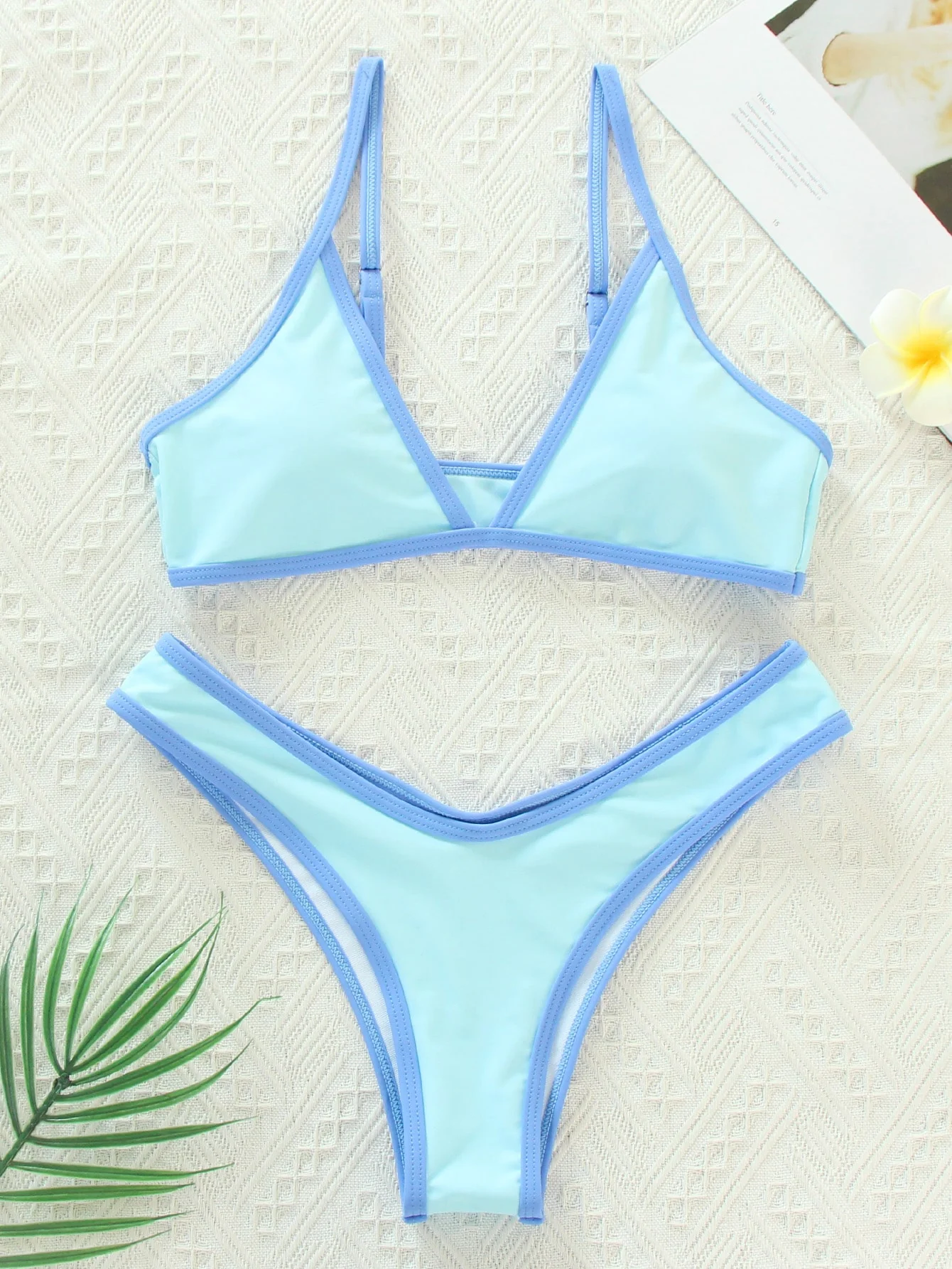 Contrast Bikini Swimsuit - Image 5